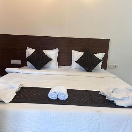 Hotel Baga Place Luaran gambar