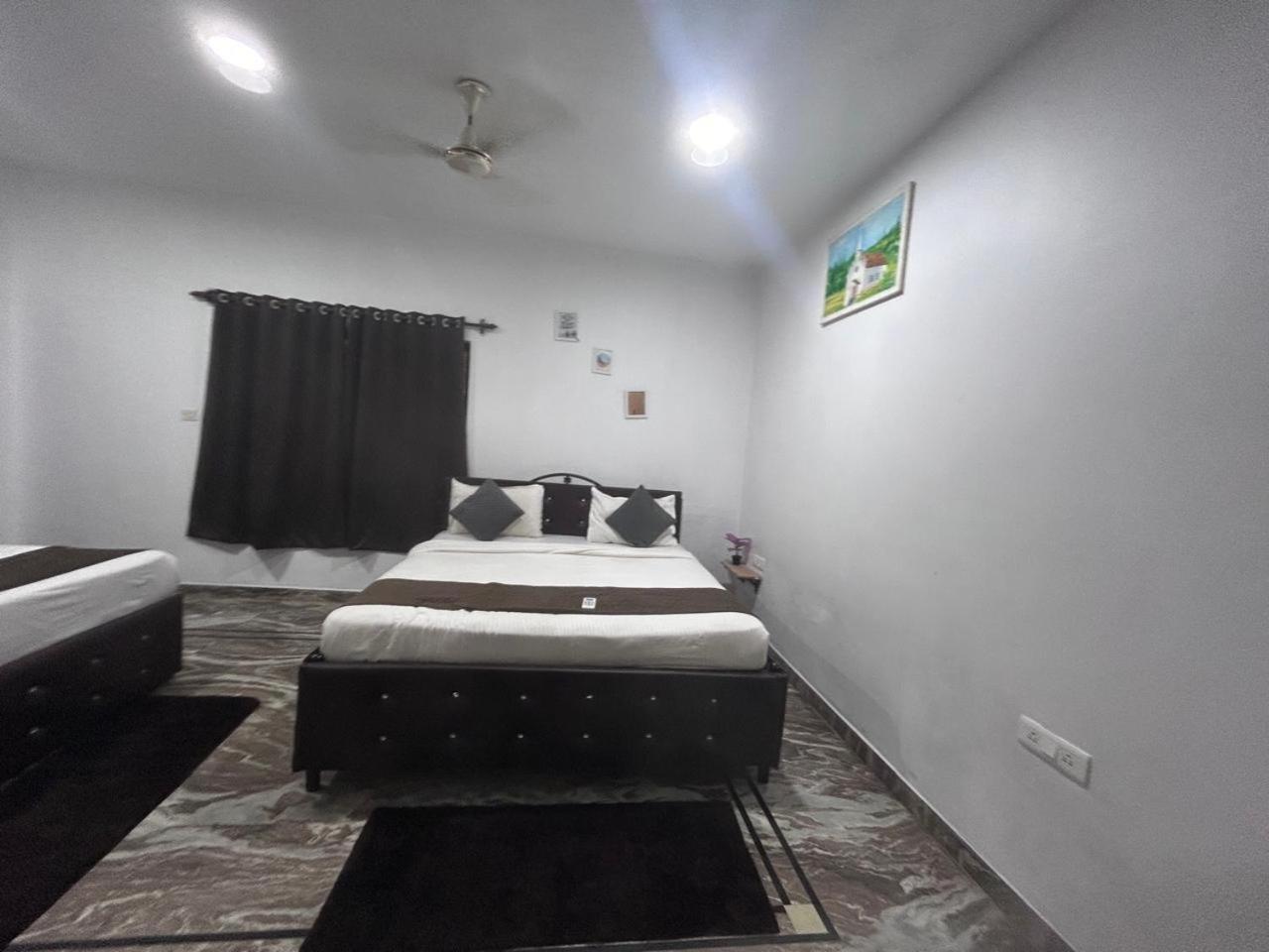 Hotel Baga Place Bilik gambar
