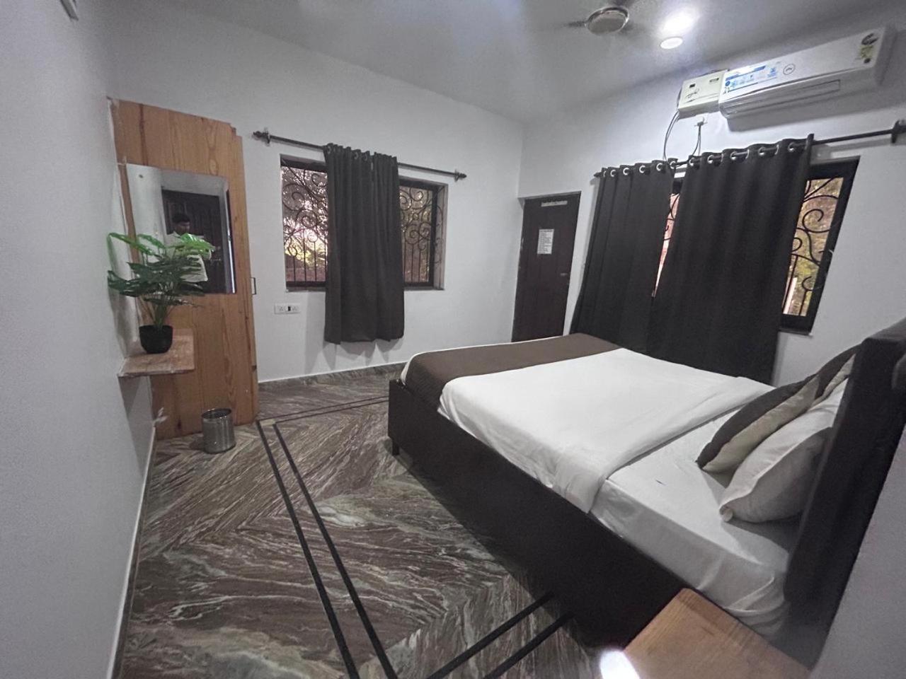 Hotel Baga Place Bilik gambar